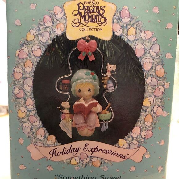 Precious Moments “Something Sweet For The Holiday - Picture 1 of 6
